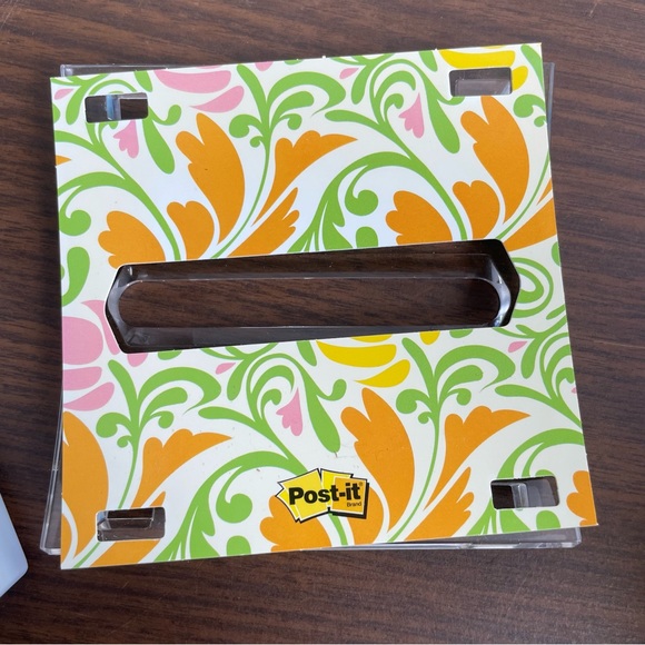 Pop Up Post-It Note Dispenser - Picture 8 of 9